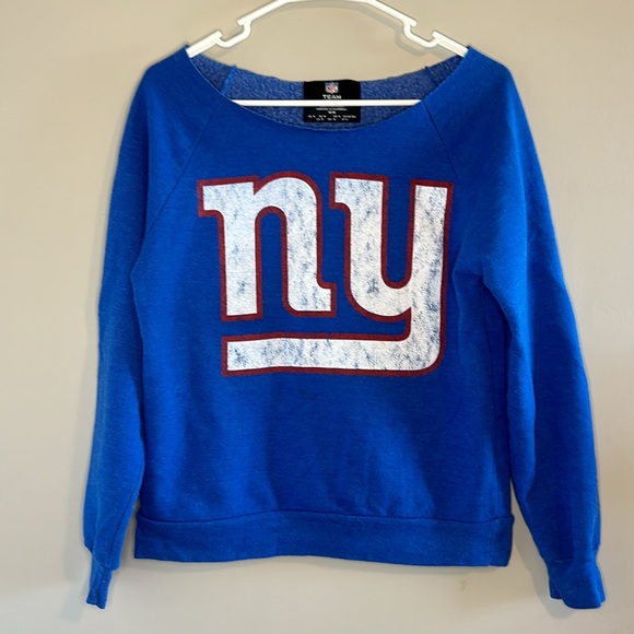 New York Giants Sweatshirt and Joggers - Picture 6 of 7